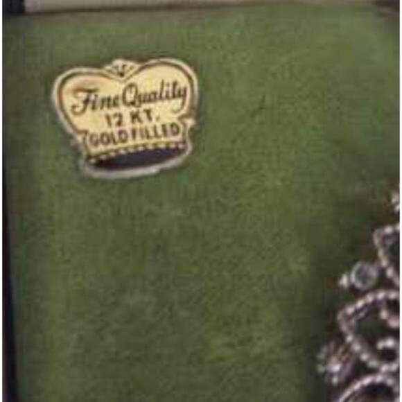 Vintage Cameo 12K Gold Filled Shell Brooch Pendant Princess Mara by Marathon - Picture 9 of 9